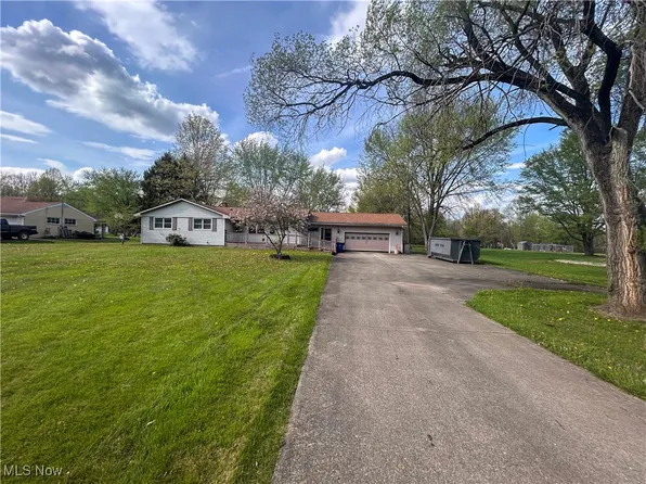 1557 W Park Ave, Niles, OH 44446