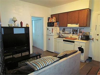 4th image of 12 Kirkwood Pl APT 2