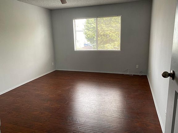 5th image of 6624 Woodley Ave APT 208