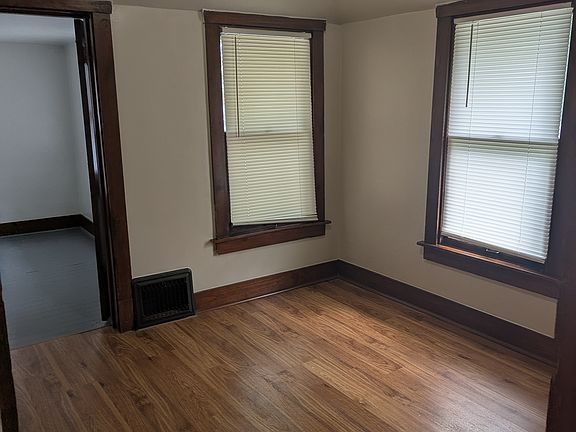 4th image of 335 N College Ave #333
