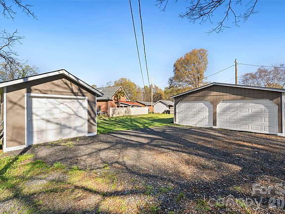 2nd image of 16409 Thompson Rd