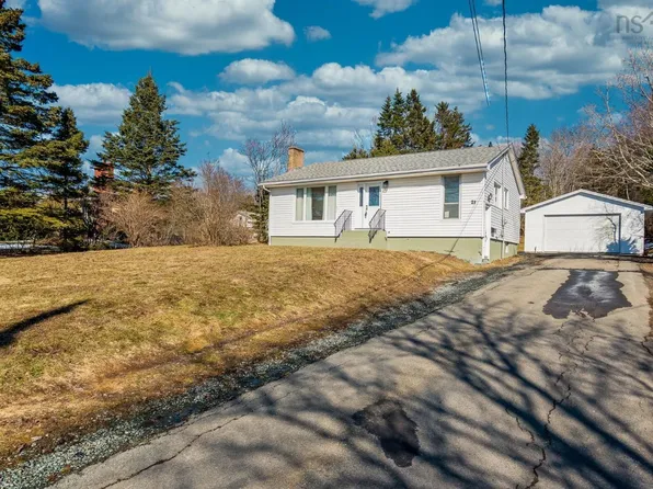 21 Smith Ave, Cole Harbour, NS B2V 1M3