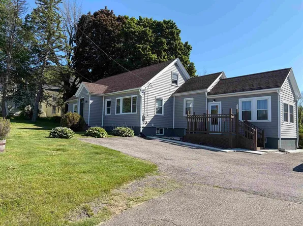 1420 Woodbury Ave, Portsmouth, NH 03801