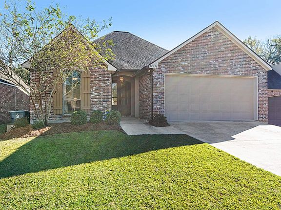 2nd image of 12298 Dutchtown Villa Dr