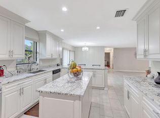 172 Roycourt Cir, Royal Palm Beach, FL 33411