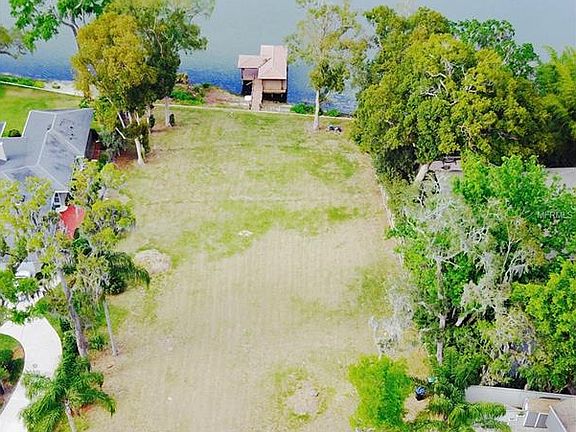 3rd image of 2309 Lakeside Dr