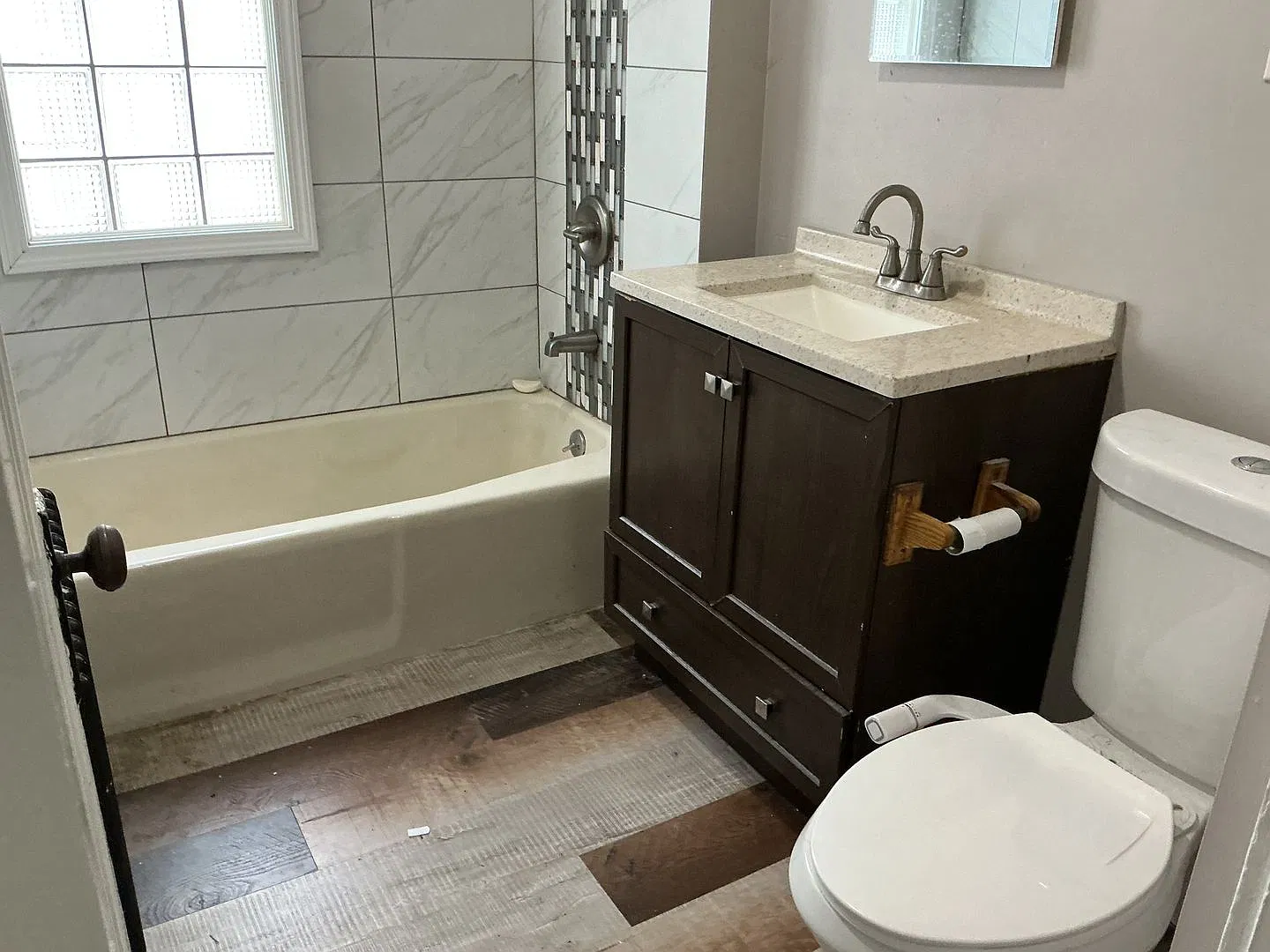 342 E Montana St — Photo 2