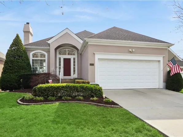 13125 Summit Ct, Kansas City, MO 64145