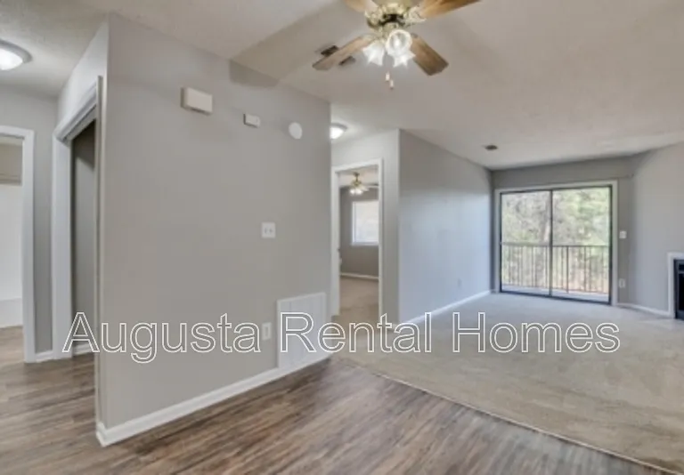 2449C Jennings Rd — Photo 1