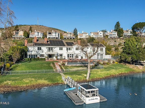 2nd image of 784 Lake Sherwood Dr