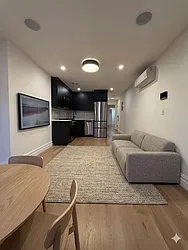 409 Bainbridge Street, #GROUND-FLOOR