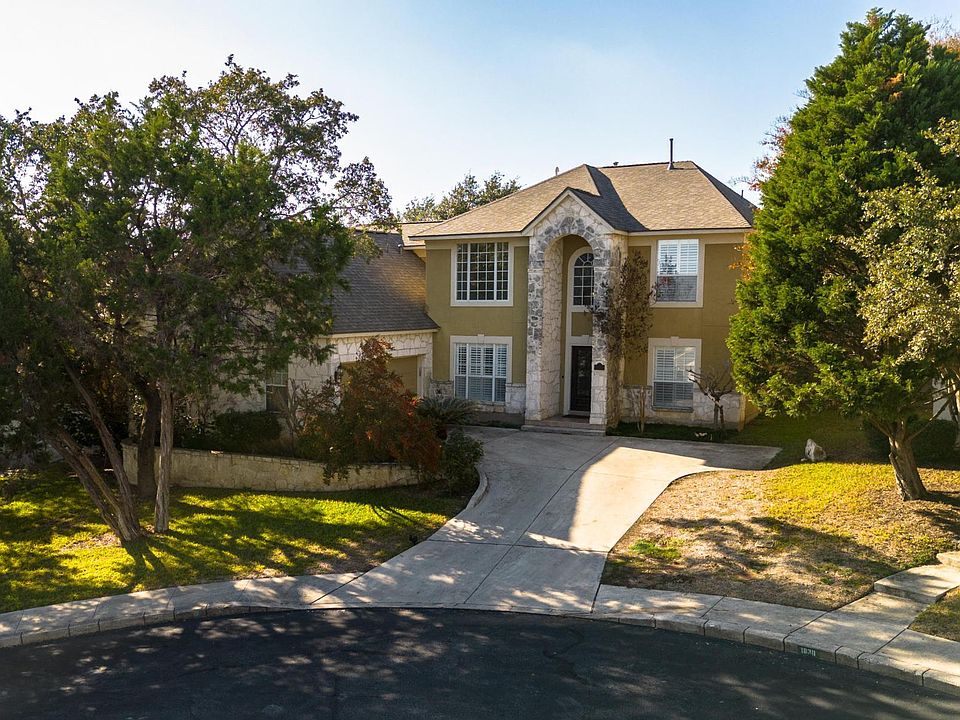 1st image of 18307 Diamond Cir
