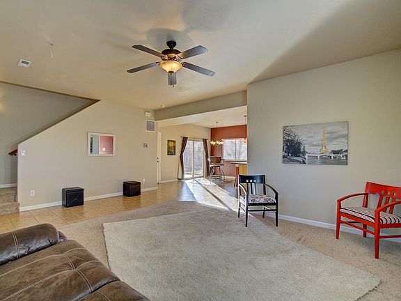 4th image of 409 Bear Dance Dr