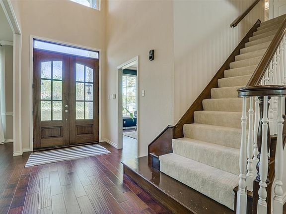 3rd image of 3940 Bordeaux Cir