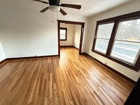 2nd image of 513 Terry St APT 5