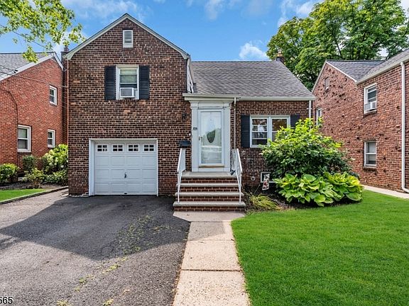 4th image of 309 Raritan Rd