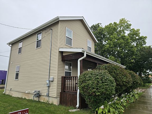 3rd image of 112 E Main St