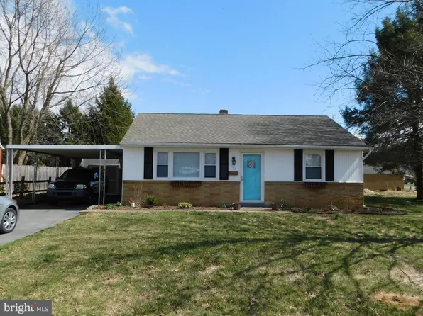 235 S Oller Ave, Waynesboro, PA 17268