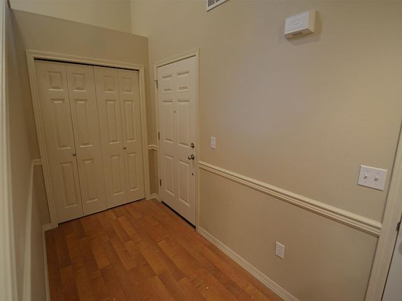 5th image of 3364 S 283rd Ln