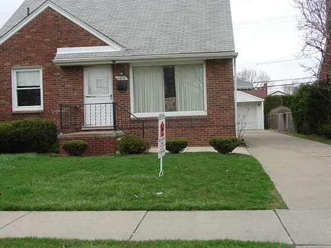 1st image of 15606 N Englewood Ave