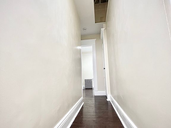 2nd image of 156 Beech St APT 3