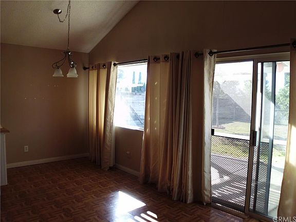 5th image of 12766 Mission Dr