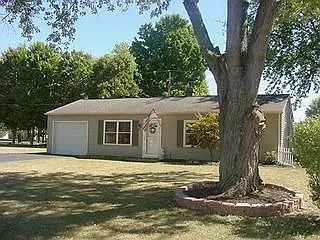 23 Gail Ln photo 1