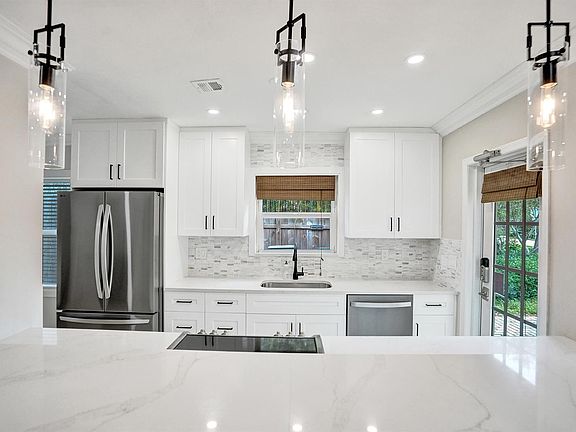2nd image of 1145 NE 12th Ave #1145