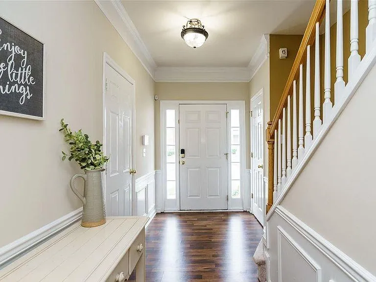 209 Ruby Walk Dr — Photo 3