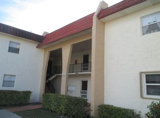 200 Lake Carol Dr, West Palm Beach, FL 33411