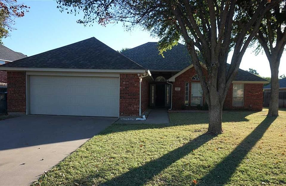 1st image of 3017 Whitehall Ln