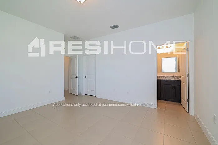 1925 Drum Dr — Photo 11