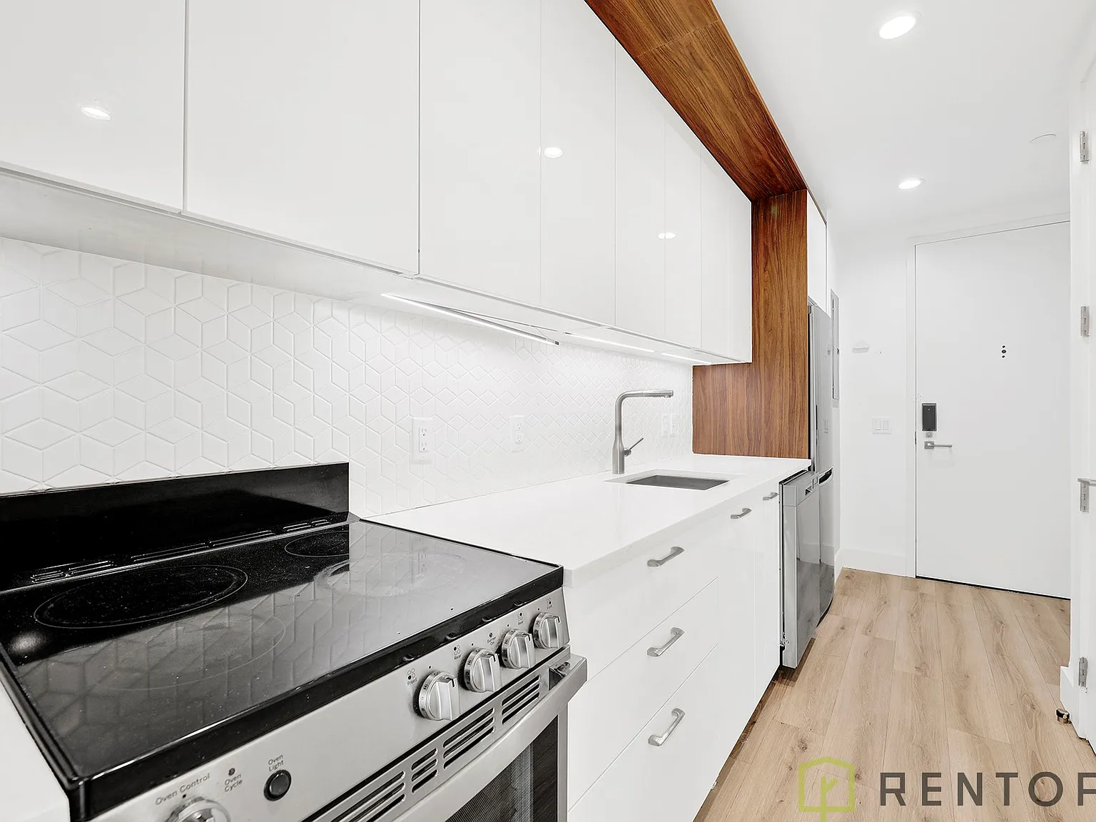 224 East 135th Street — Photo 3