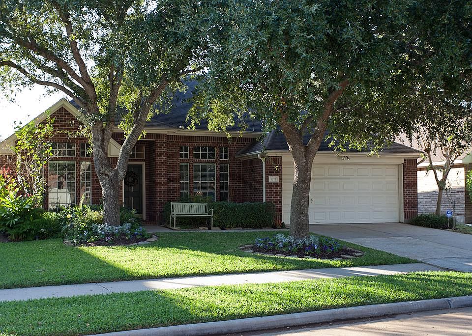 1st image of 1011 Augusta Dr