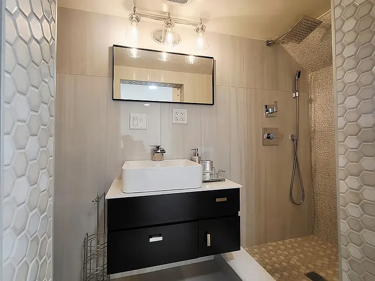 10416 Garden Grove Ave #B — Photo 13