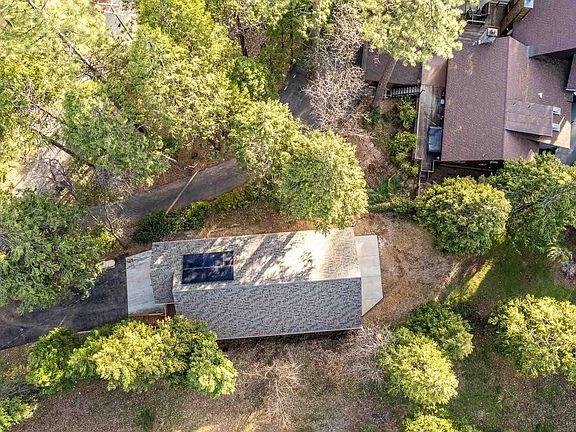 3rd image of 22820 Highland Dr