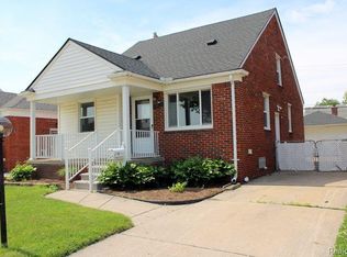 15675 Hanfor Ave, Allen Park, MI 48101