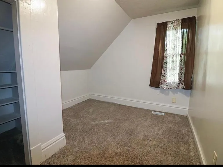 830 Unity St — Photo 7