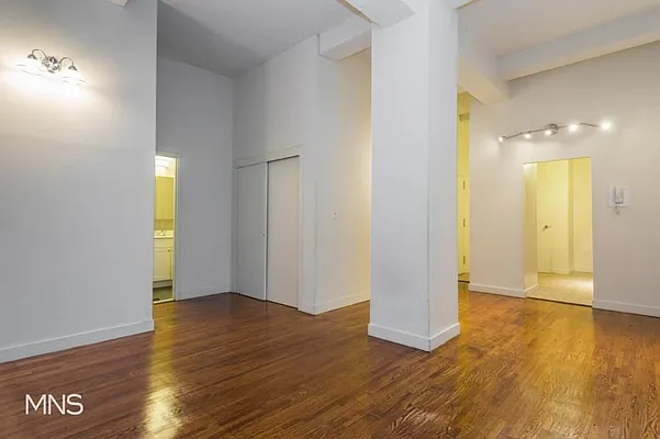 Rented by MNS Marketing | media 26