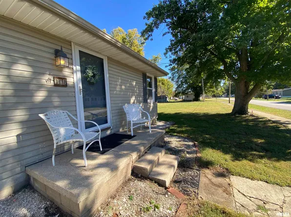 108 E Piper St, Bluffs, IL 62621