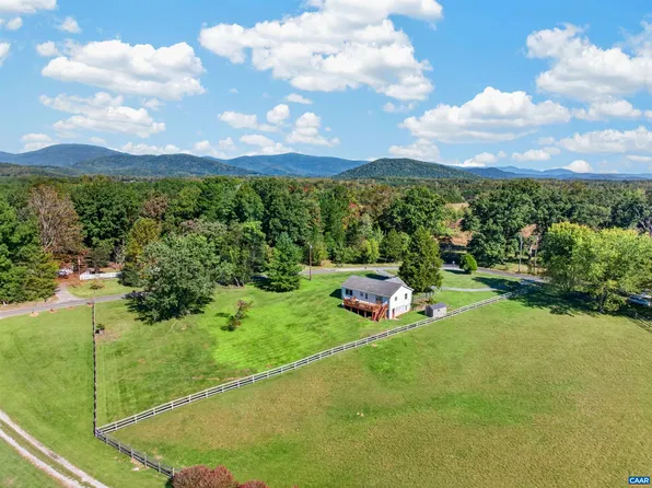 989 Buck Mountain Ford Ln, Earlysville, VA 22936