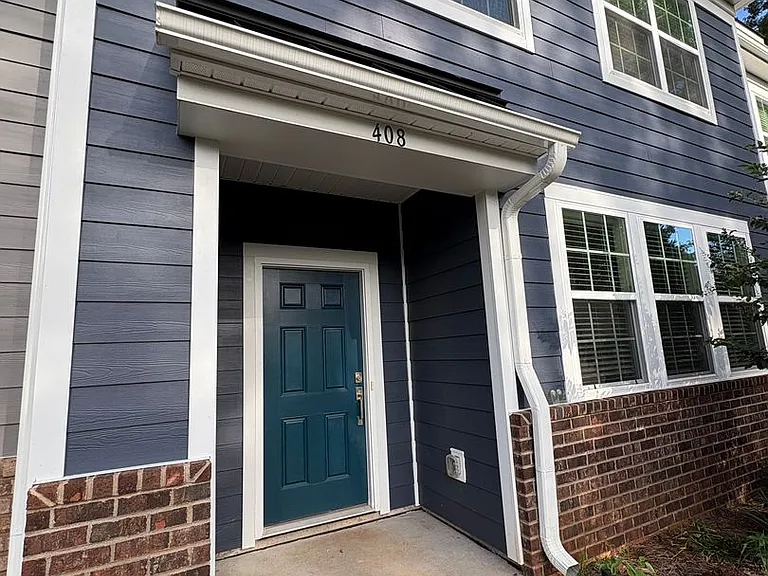 408 Couchell Pl — Photo 3