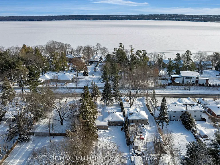 330 Shanty Bay Rd — Photo 22