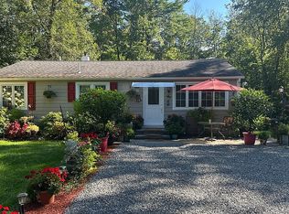 15 Blades Cir, North Billerica, MA 01862