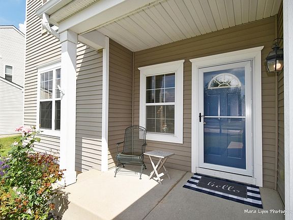 5th image of 377 Timbalier St