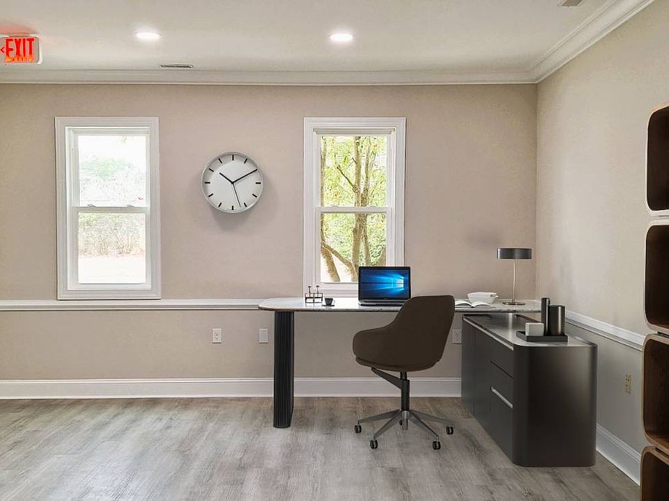 1st image of 3201 Yorktown Ave Suite 103