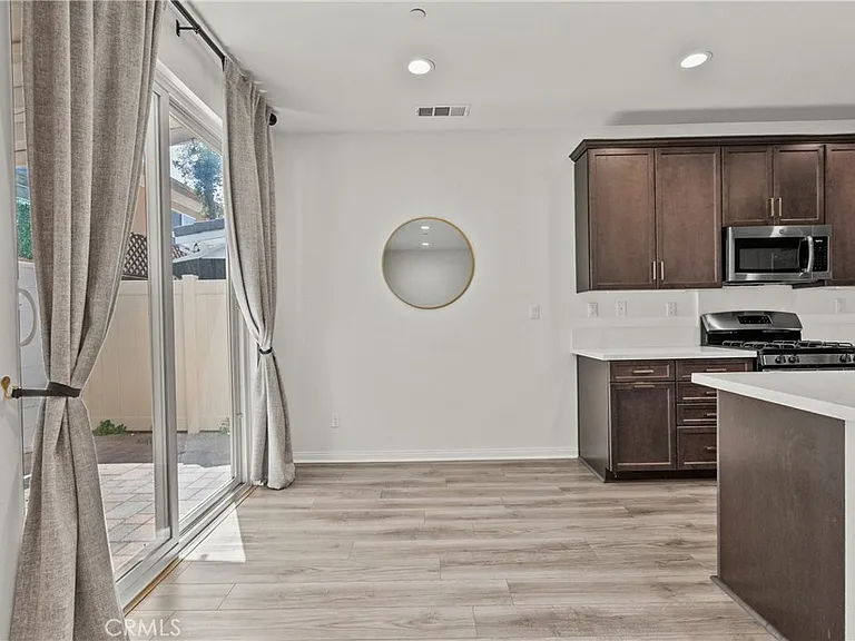 14610 W Isla Vista Dr — Photo 8