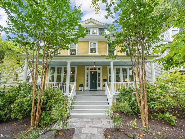 5422 39th St NW, Washington, DC 20015
