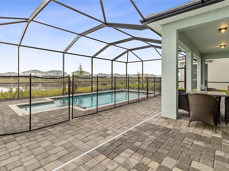 2516 Kona Way — Photo 2