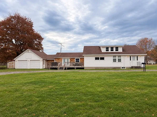 135 Bates Street, Pittsfield, ME 04967